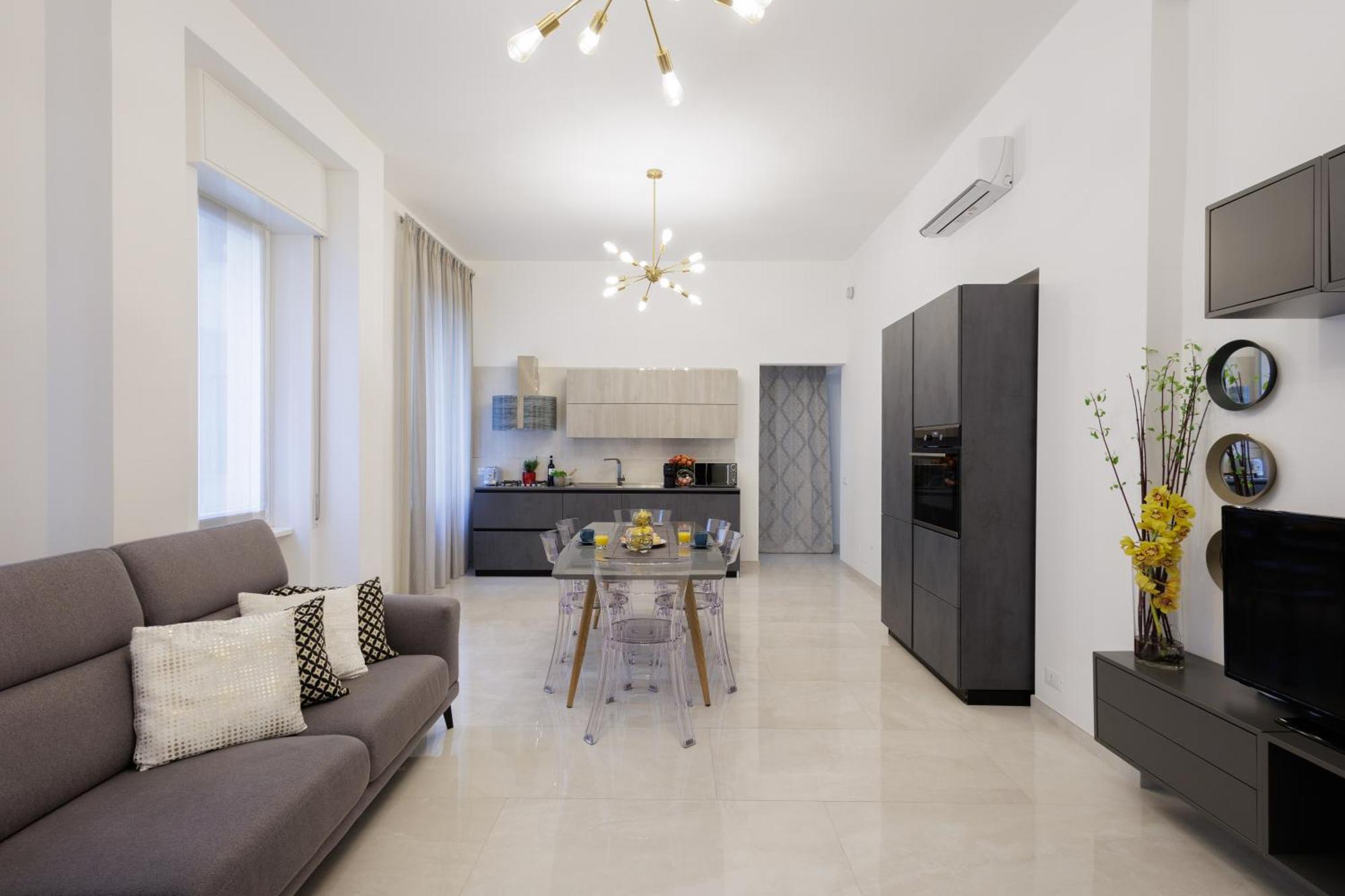 Genoa Lux Apartments With Parking Екстер'єр фото