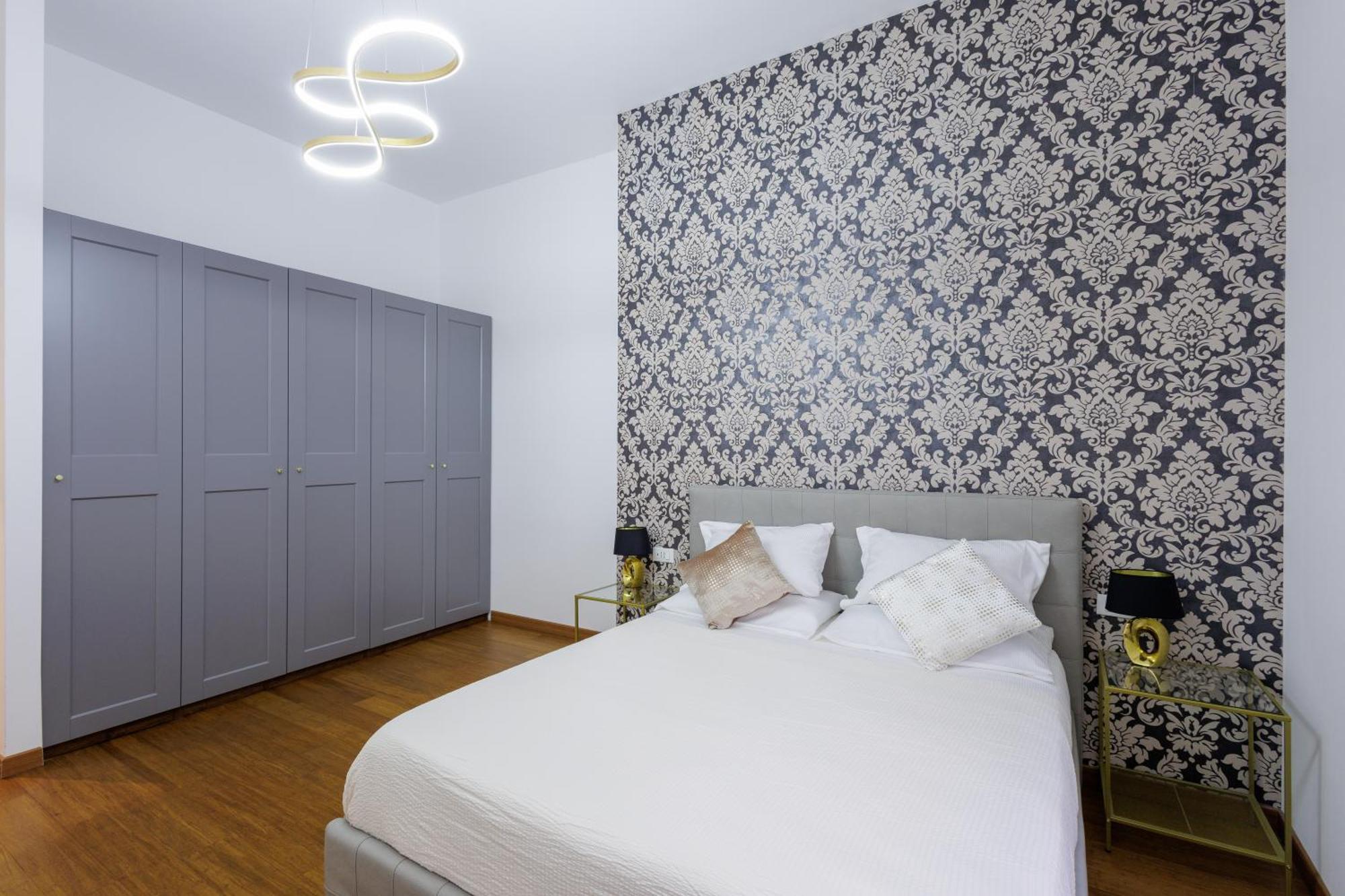 Genoa Lux Apartments With Parking Екстер'єр фото