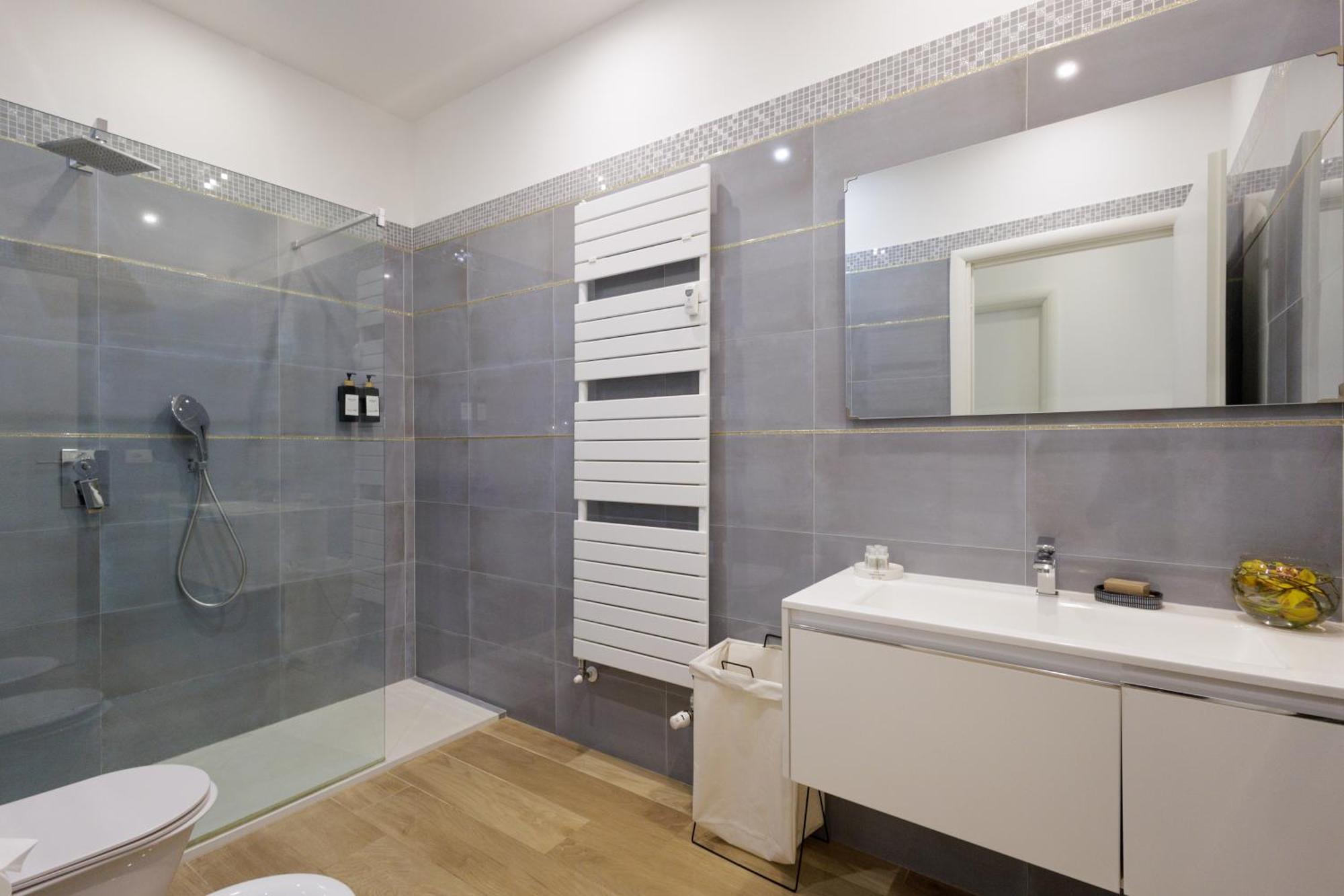 Genoa Lux Apartments With Parking Екстер'єр фото