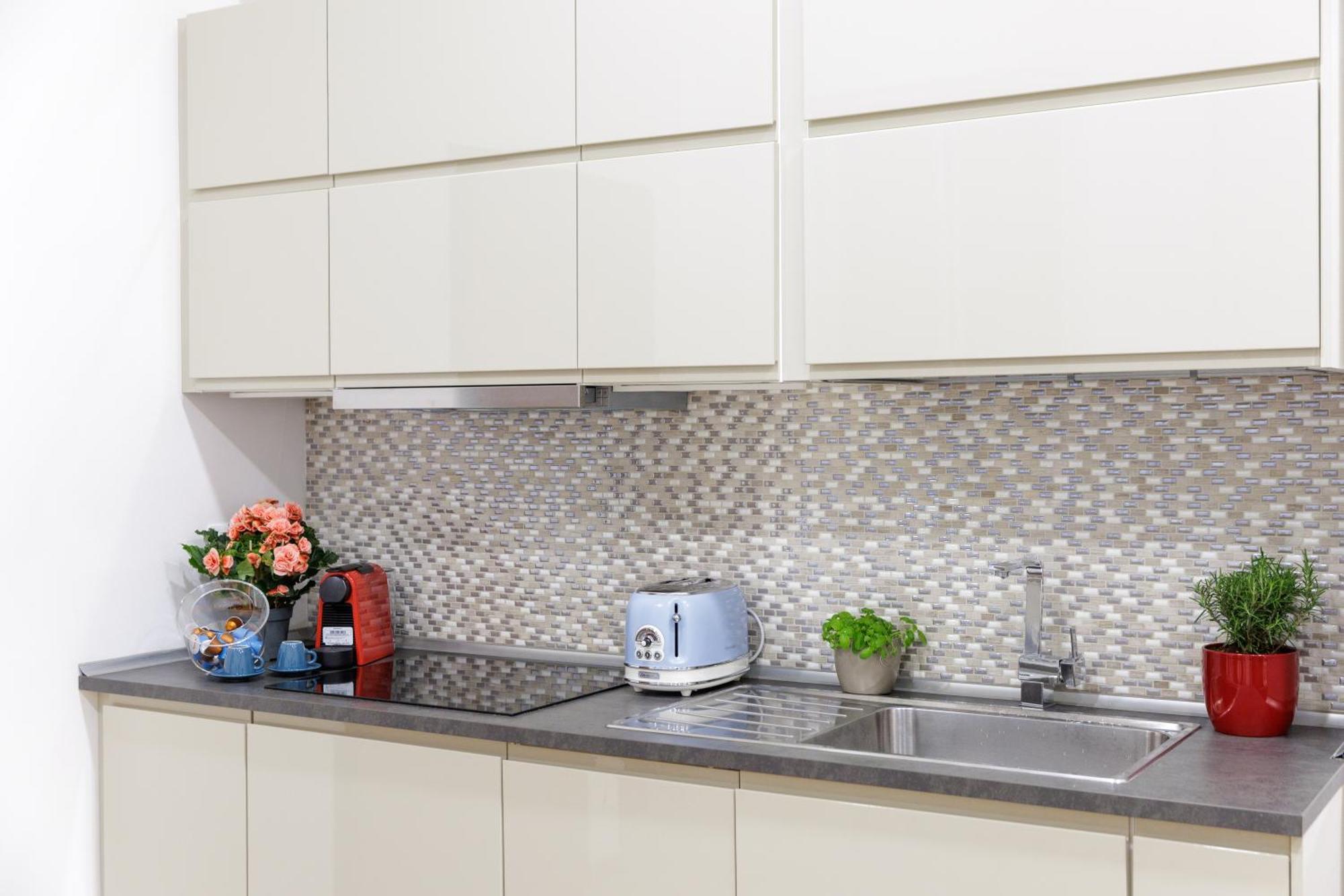 Genoa Lux Apartments With Parking Екстер'єр фото